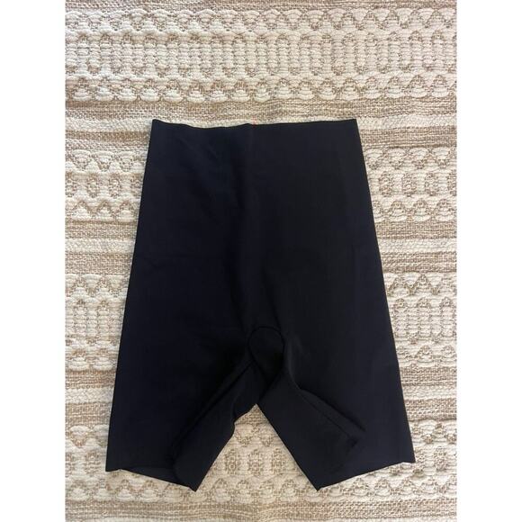 Commando M Classic Control Shorts Black High Waist Shapewear Slimming NEW - Picture 2 of 6